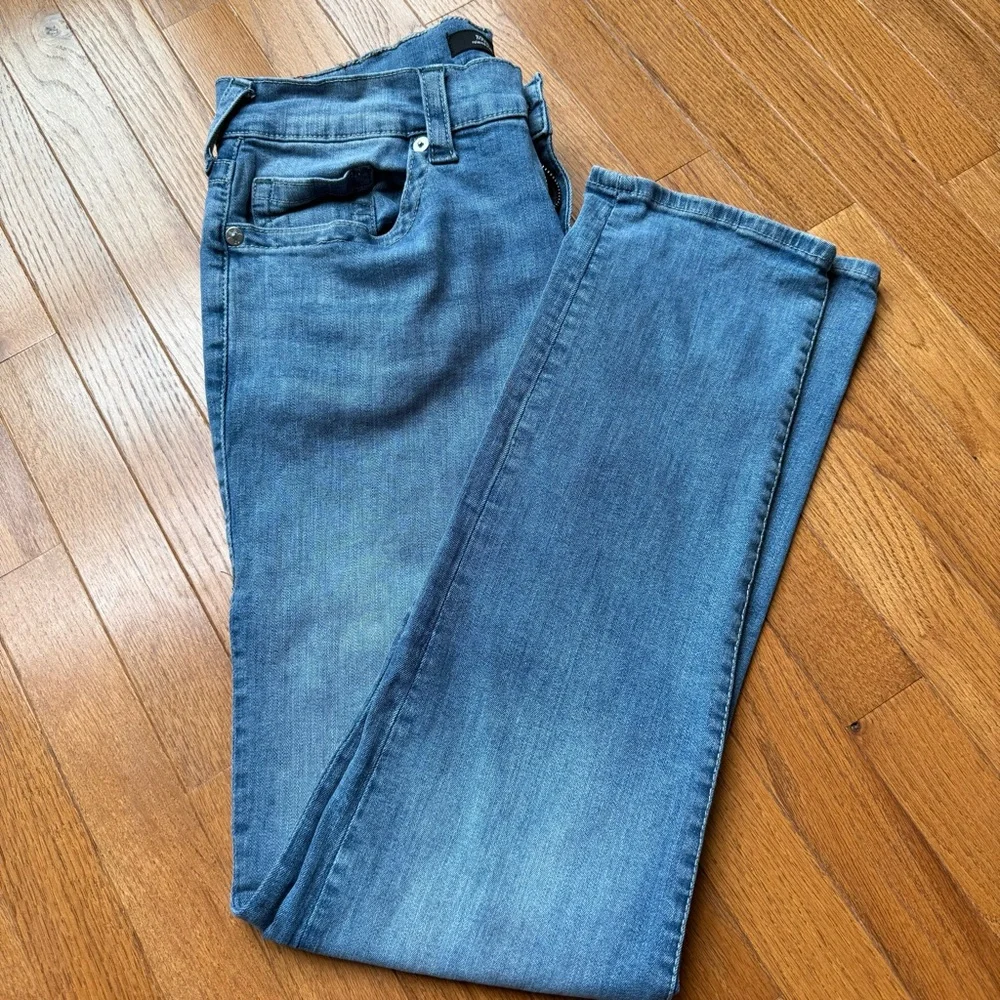 True Religion Men's Light Blue Straight Jeans Rocco relaxed skinny